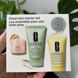 Clinique Skincare Travel Set